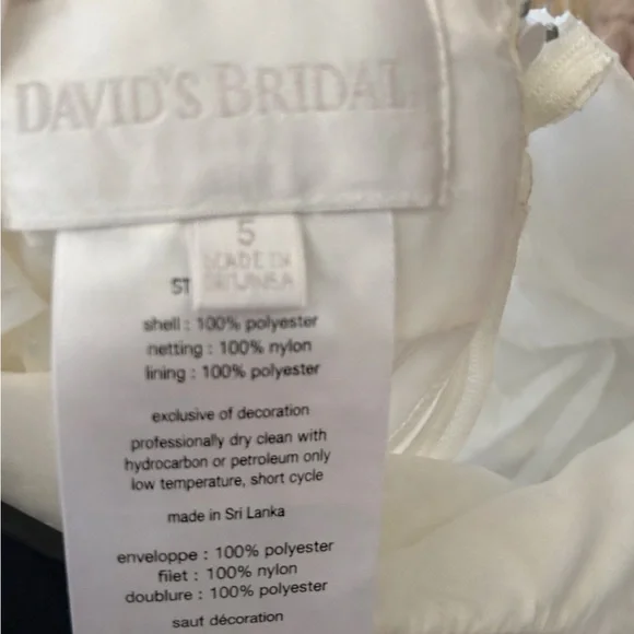 David’s Bridal White Flower Girl Dress Size 5 Layered Organza Wedding - Picture 6 of 7